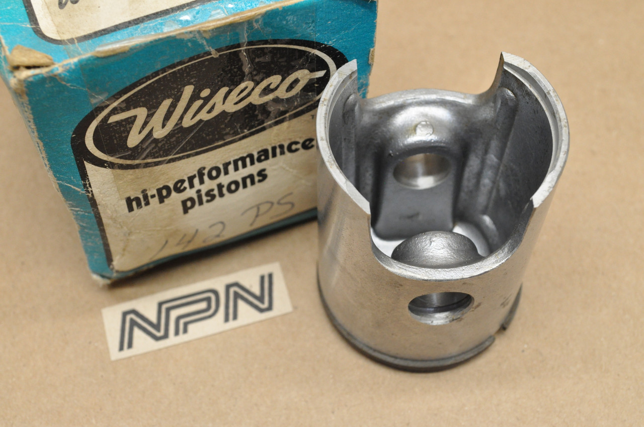 NOS Kawasaki 1971-73 F6 Wiseco 125 Standard Size Piston w/ Ring 13001-045