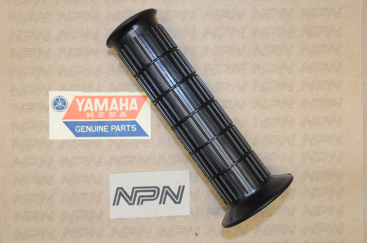 NOS Yamaha DT1 RD350 TX750 TY250 TY80 XS1 XS2 Left Handle Bar Grip 341-26241-00