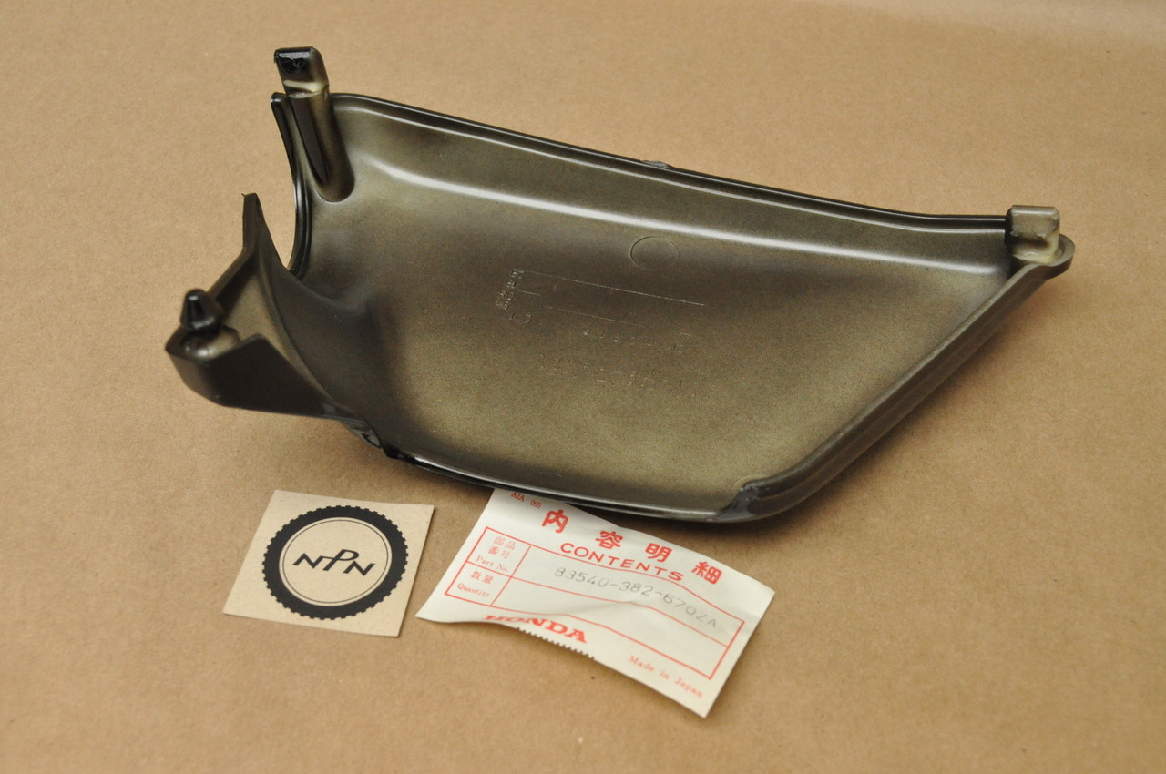 NOS Honda XL125 K1-1976 Right Side Cover in Black 83540-382-670 ZA