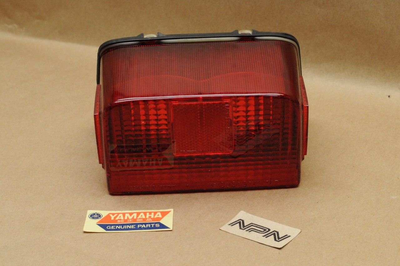NOS Yamaha 1981-83 XJ550 1982-83 XS400 Rear Taillight Unit 4U8