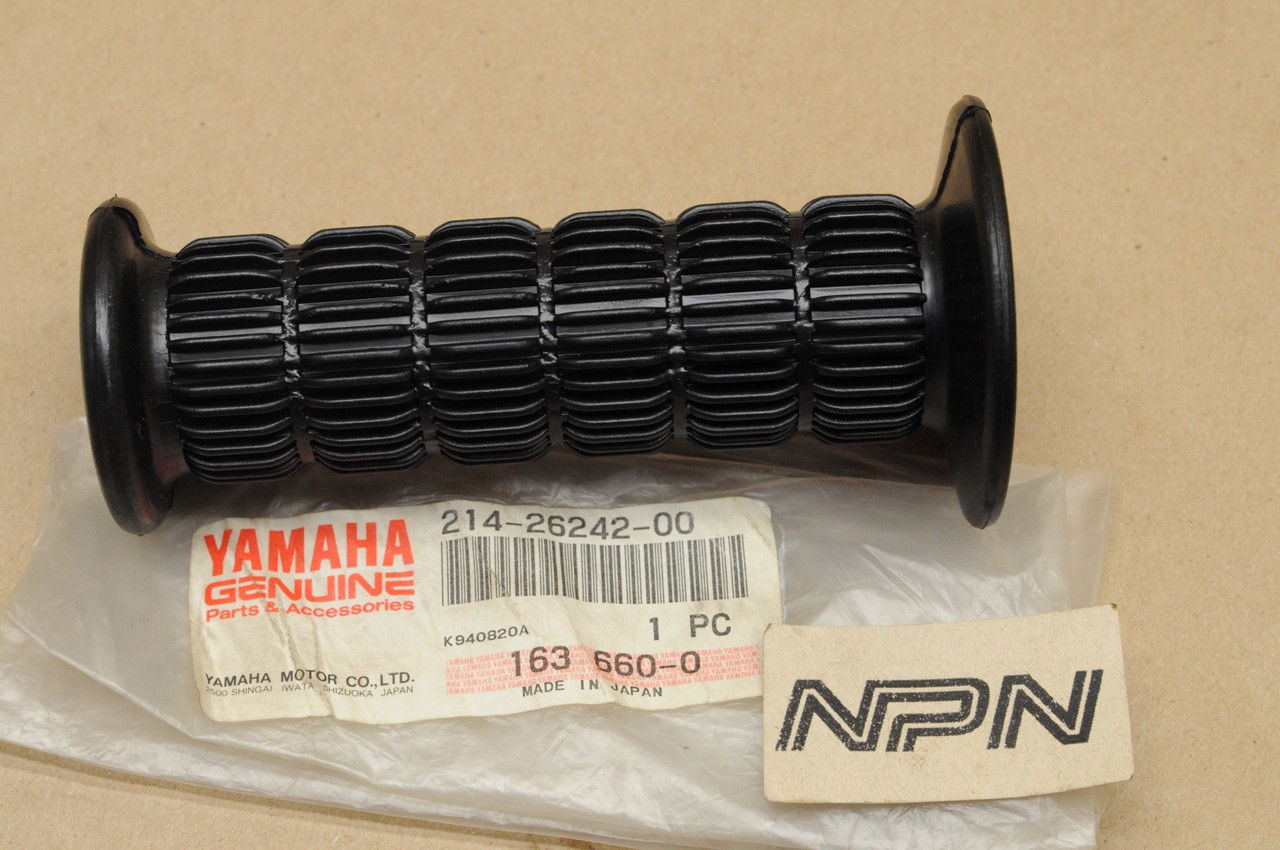 NOS Yamaha AT1 AT2 AT3 ATMX Right Handle Bar Grip 214-26242-00