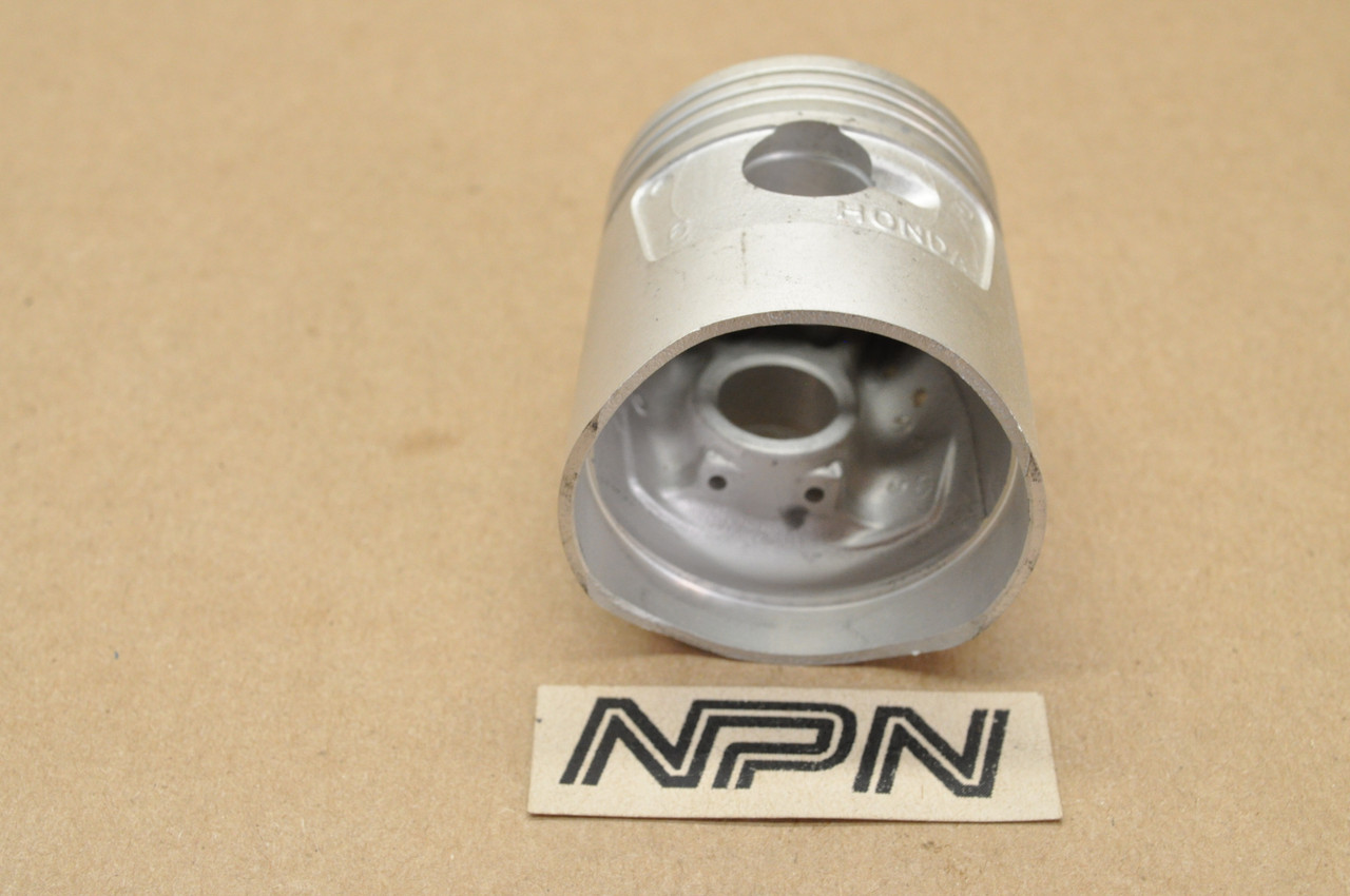 NOS Honda S65 Piston .75 Oversize 13104-035-000