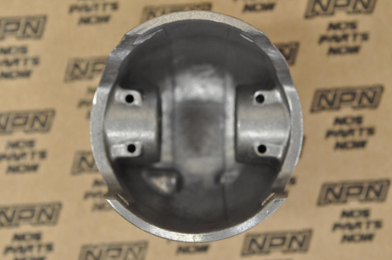 NOS Honda 1974-75 CR125 M Standard Size Piston 13101-360-700