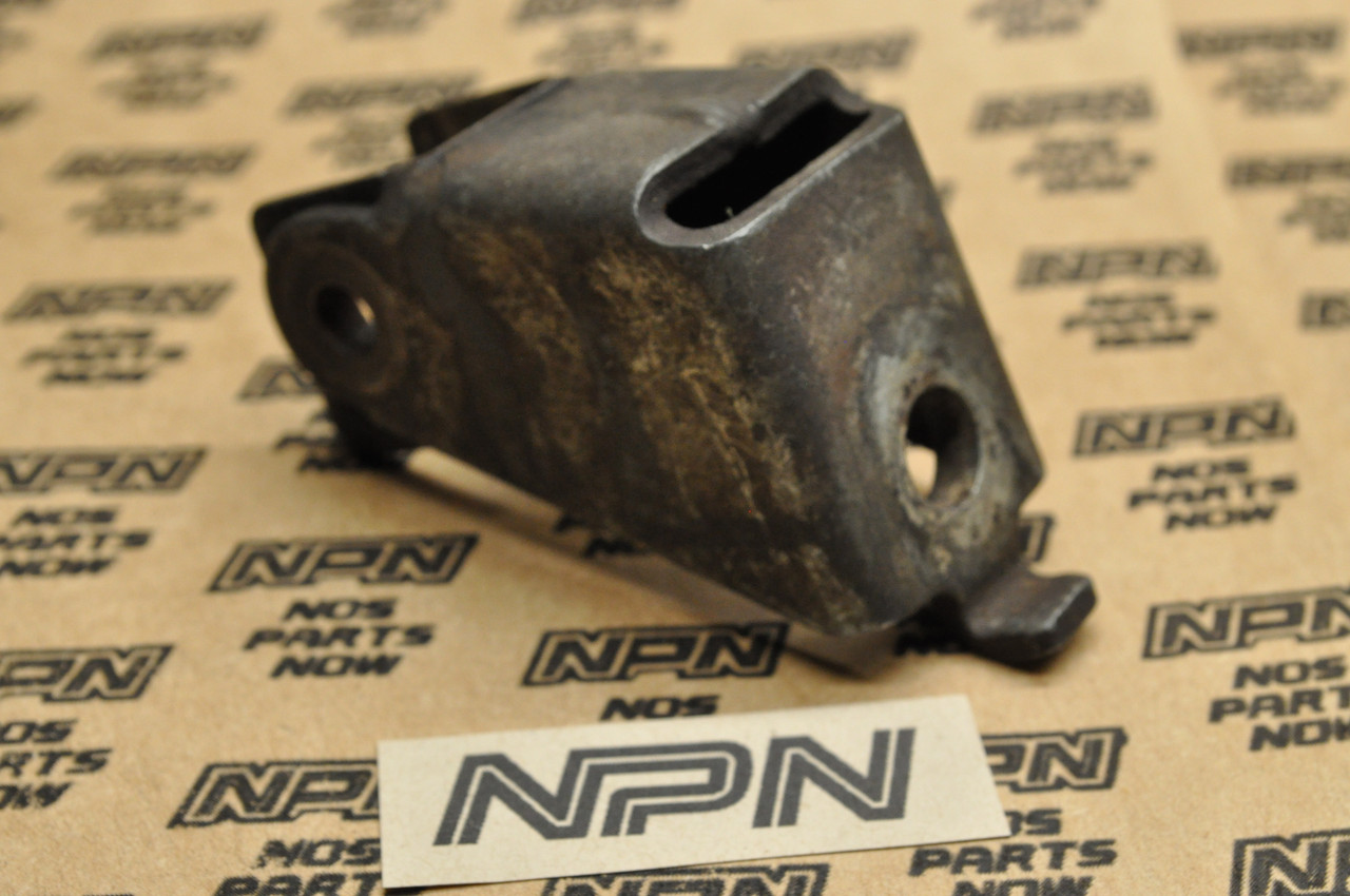 Vtg Used OEM Honda CL175 CL200 CL350 Rear Foot Peg Pillion Bracket C 95015-73200