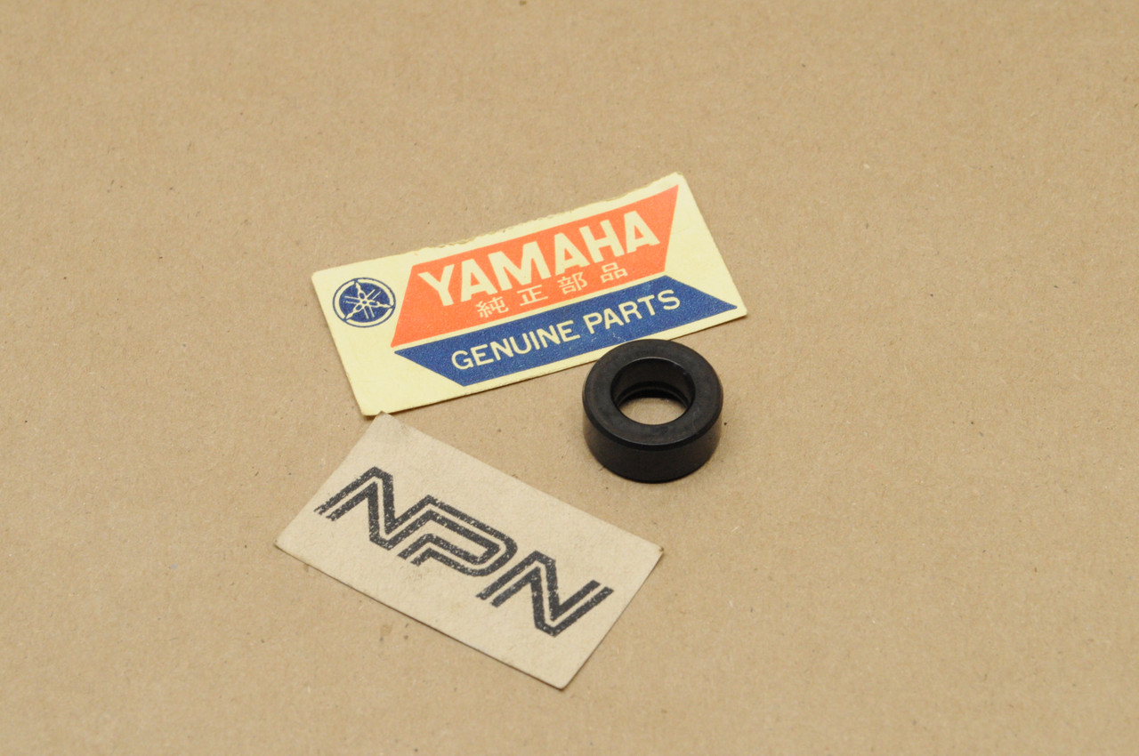 NOS Yamaha BW80 LB80 PW80 VX750 VX800 Crankshaft Oil Seal 93104-11053