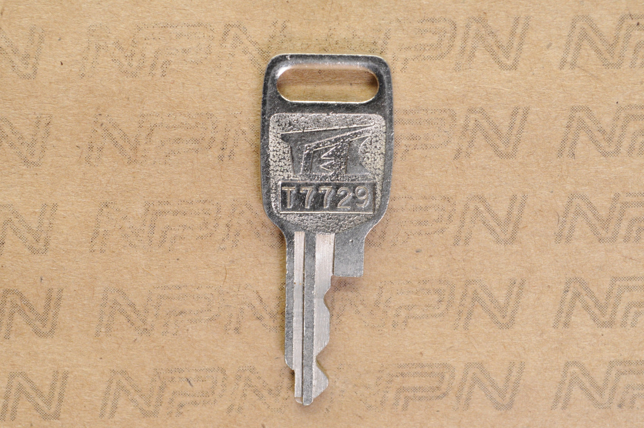 NOS Honda Lock Key & Ignition Switch Ward Cut Double Groove T7729