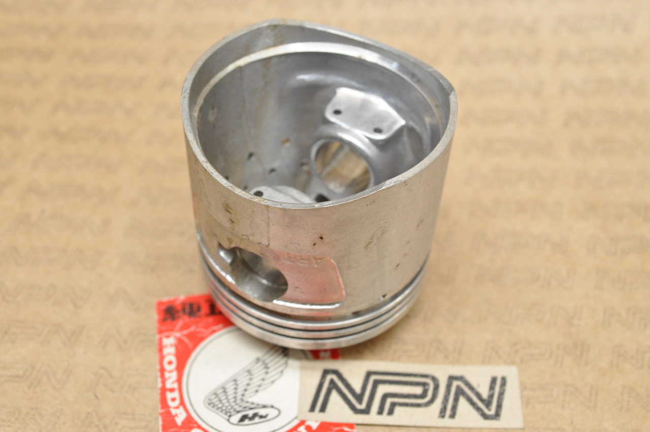 NOS Honda CB175 K4-K6 CL175 K4-K6 SL175 K0-K1 Piston .75 Oversize 13104-313-000