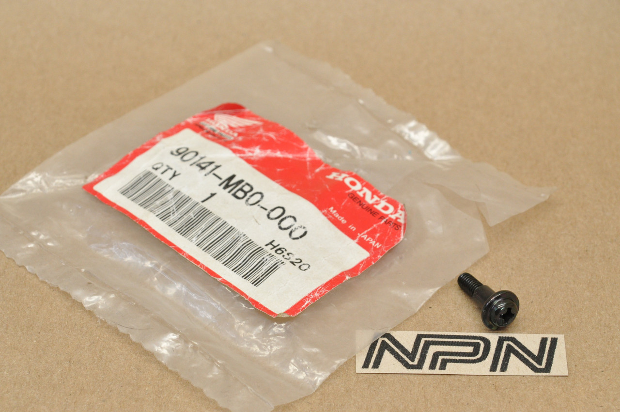 NOS Honda GL1200 Gold Wing VF1000 VF1100 VF700 VF750 Pan Screw 90141-MB0-000