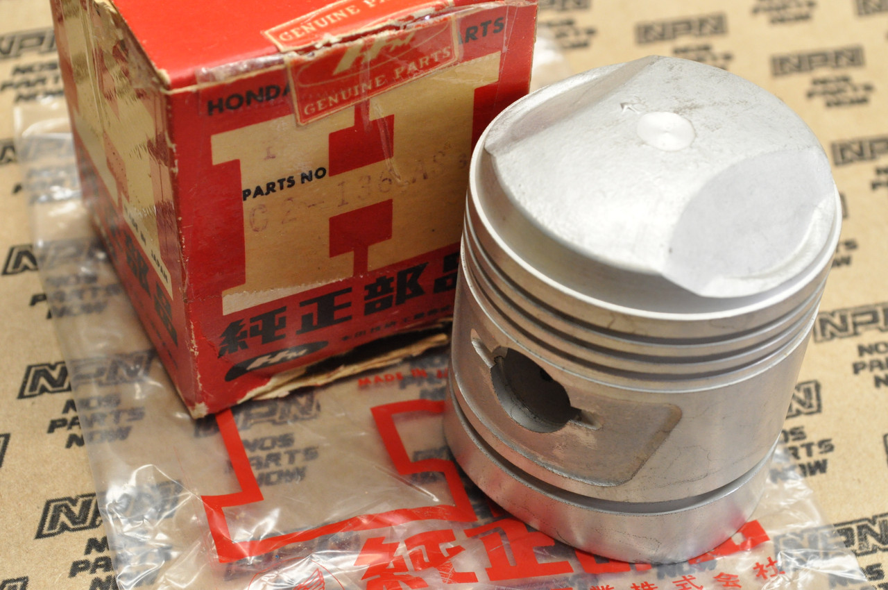 NOS Honda CA72 Piston .75 Oversize 13104-259-010