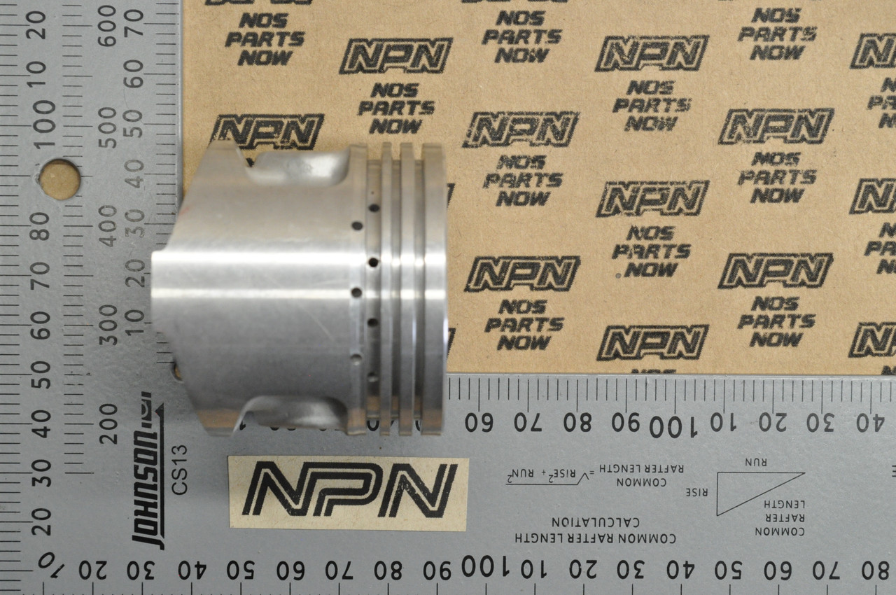 NOS Honda CB500 K0-K2 Piston .25 Oversize 13102-323-000