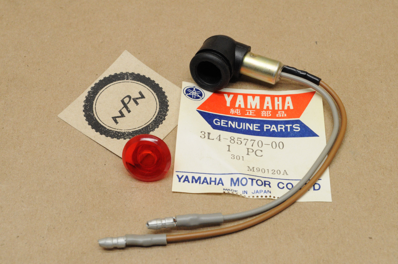 NOS Yamaha 1980-82 YT125 Oil Pilot Light 3L4-85770-00