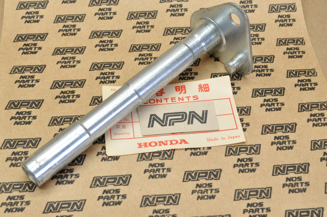NOS Honda CT110 CT90 CT200 Rear Brake Pedal Pivot Pipe 50512-033-000