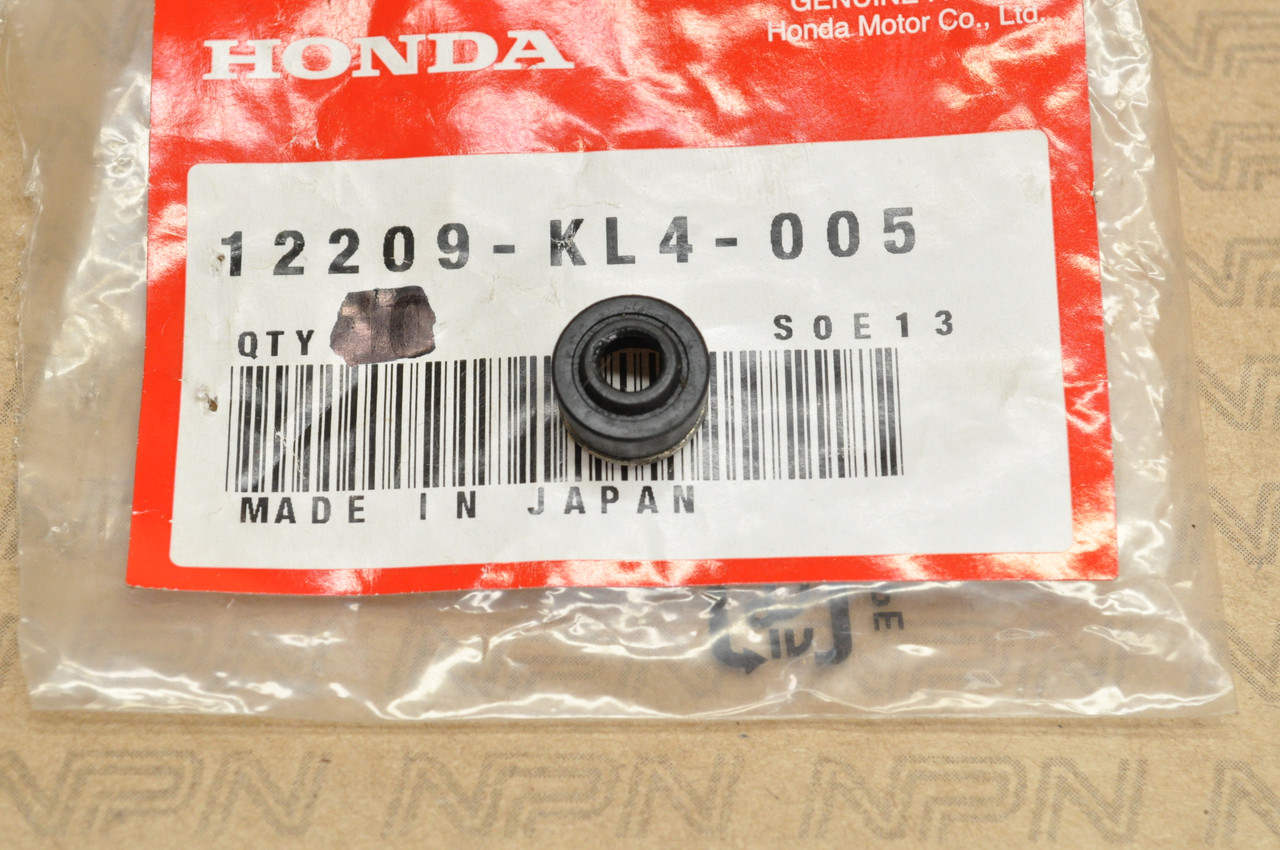 NOS Honda ATC250 ATC350 XL250 XR200 XR250 XR350 VFR750 Valve Seal 12209-KL4-005
