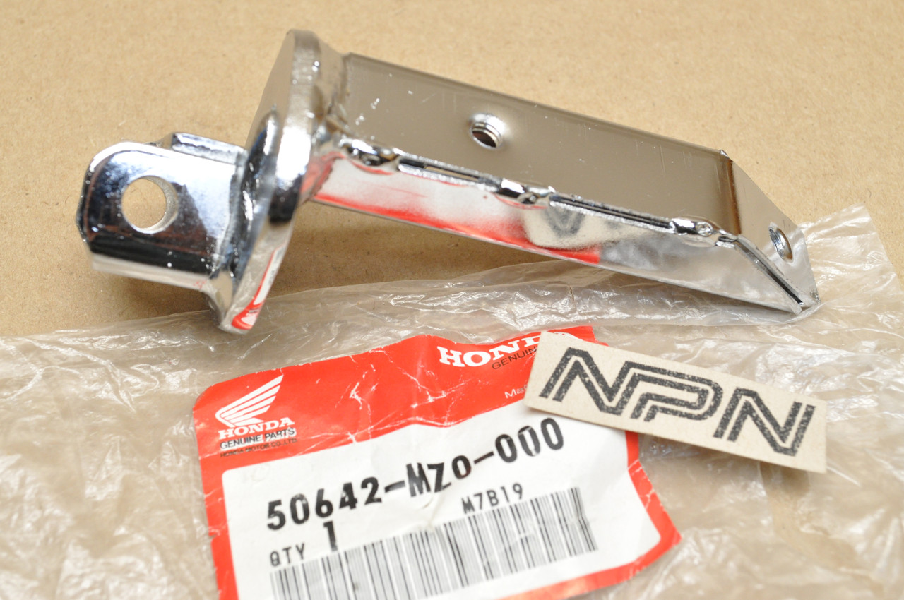 NOS Honda 19972003 GL1500 Valkyrie Left Foot Peg Step Bar 50642MZ0