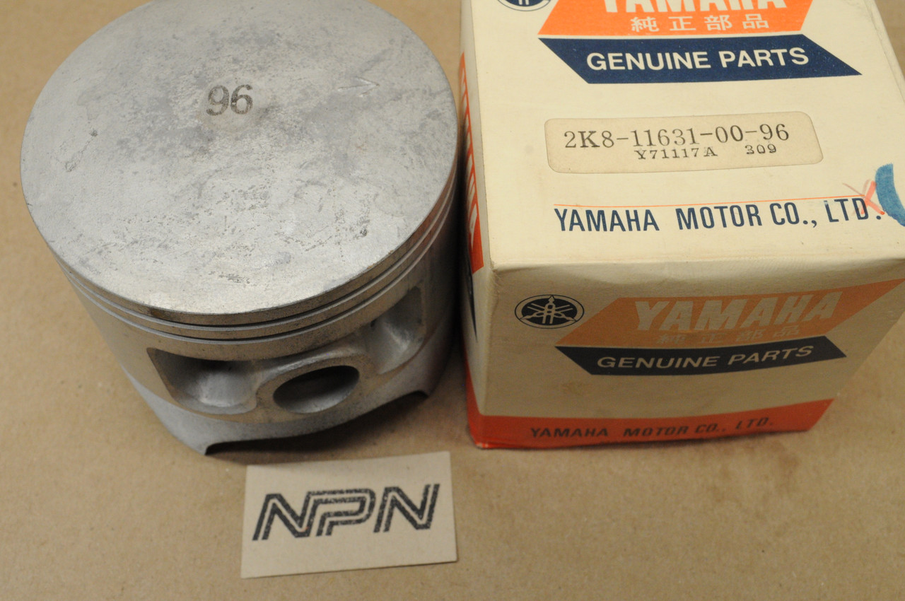 NOS Yamaha 1976 IT400 1976 YZ400 Standard Piston 2K8-11631-00-96