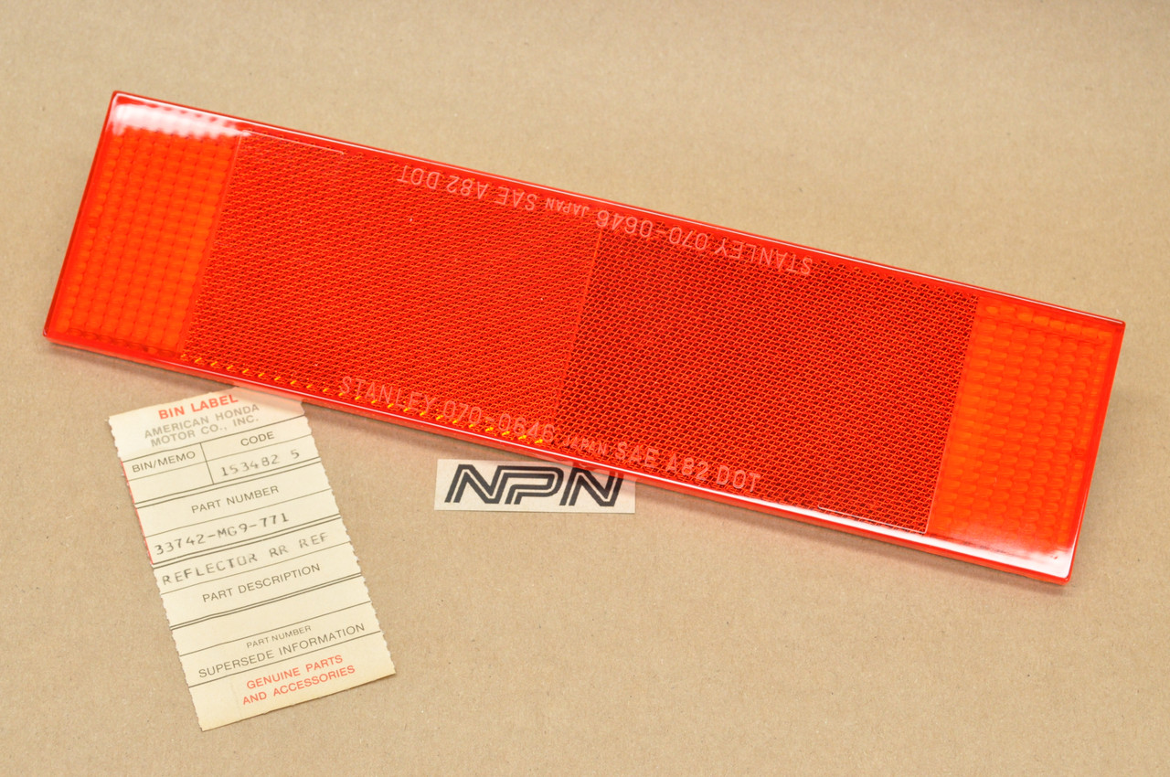 NOS Honda 1984-87 GL1200 Gold Wing Rear Reflex Reflector 33742-MG9-771