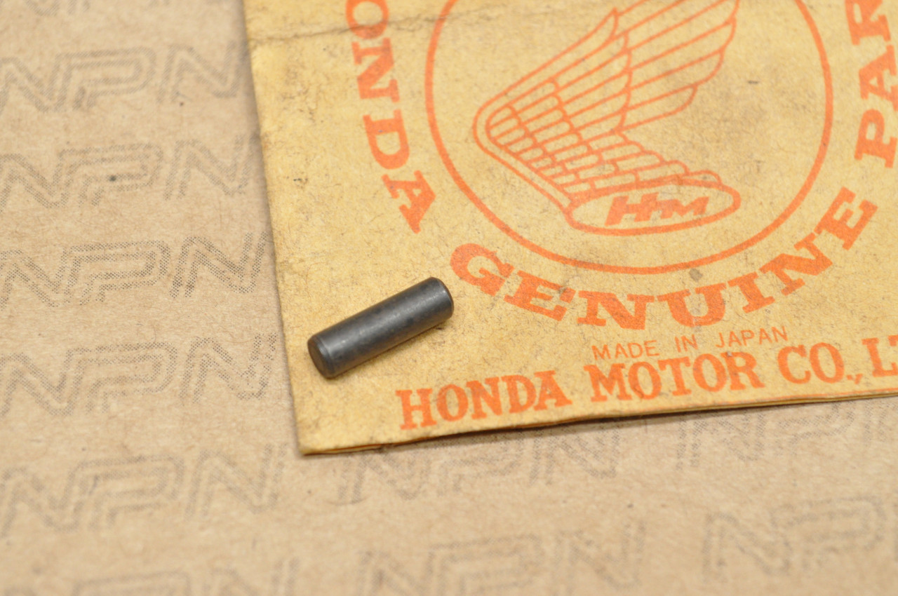 NOS Honda C110 CA110 Gear Shift Drum Pin 24421-011-000