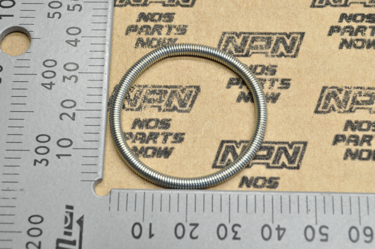 NOS Honda CL90 S90 Carburetor Air Filter Connecting Boot Spring 17256-028-000