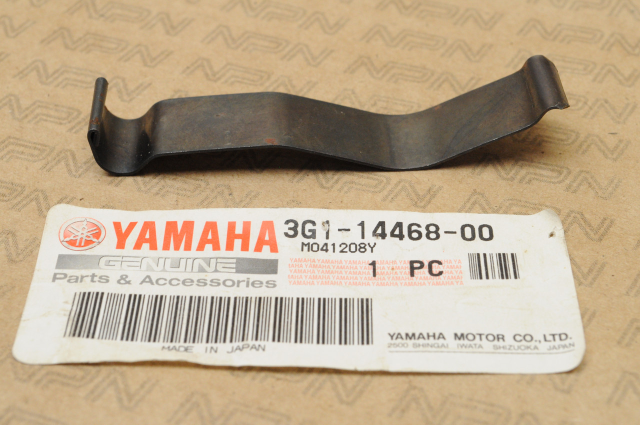 NOS Yamaha 1978-083 XS650 Air Filter Element Fitting Spring 3G1-14468-00
