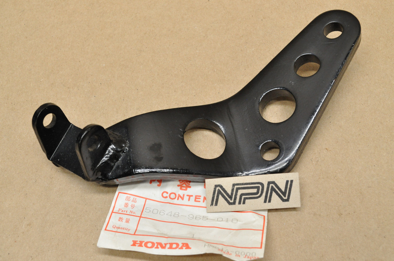 NOS Honda 1983 ATC200 X Left Foot Peg Step Arm Mount Bracket 50648-965-010