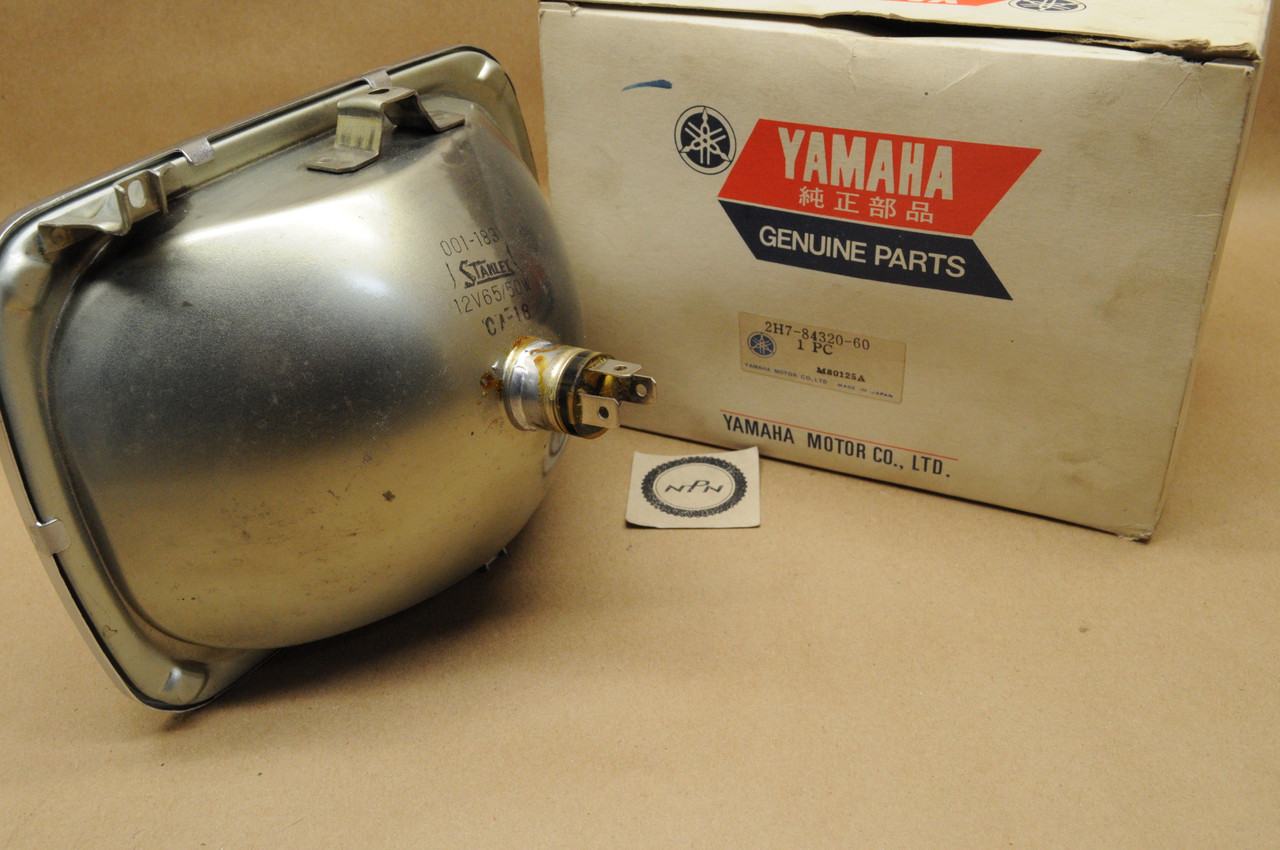 NOS Yamaha XS360 XS400 Head Light Sealed Beam 12V 40/30W 1L9-84320-61