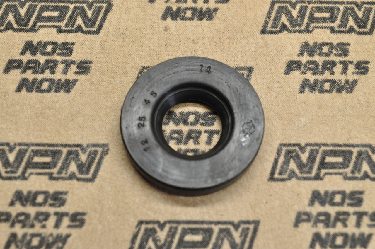 NOS Honda CA175 CB72 CB77 CB92 CL160 CL175 CL72 CL77 TK Oil Seal 91204-200-000