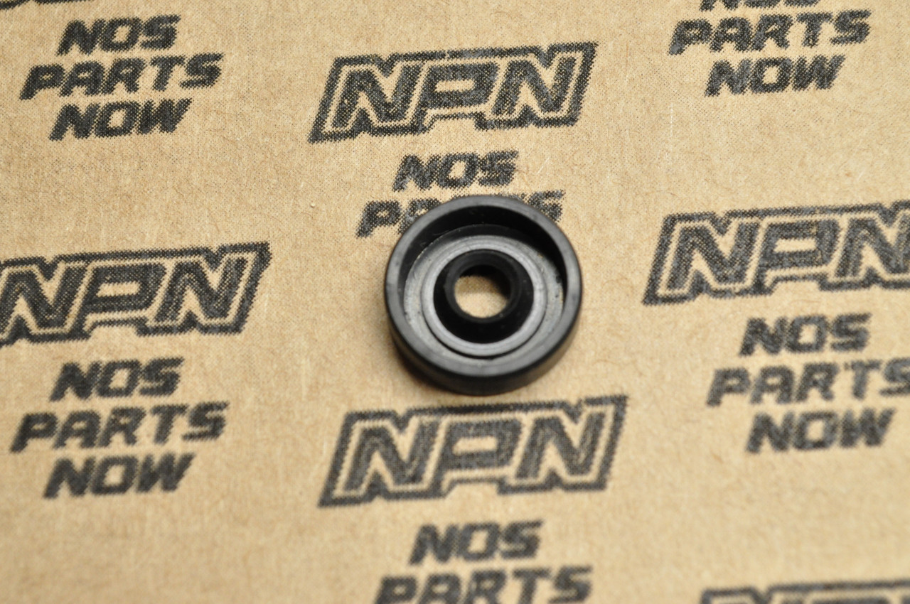 NOS Honda CB350 CB750 CL350 GL1000 MT250 SL350 XL350 THO Oil Seal 91211-286-003