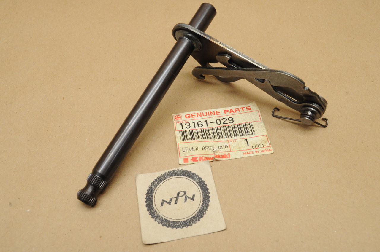 kzh NOS Kawasaki KZ1000 KZ900 Z1 Gear Shift Shaft Actuator Lever 13161