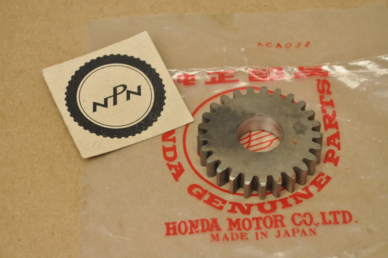 NOS Honda C100 C102 C105 T Transmission Main Shaft Gear 25T 23451-001-030