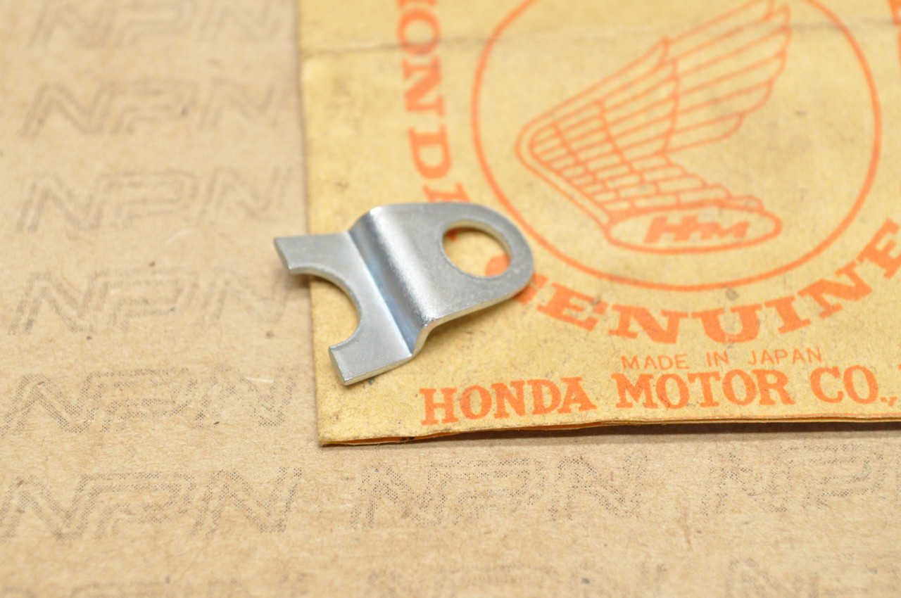 Countershaft Oil Seal 17x29x5 - Fits Honda MR50, Z50, XR50, CT70, XR80 & Many More