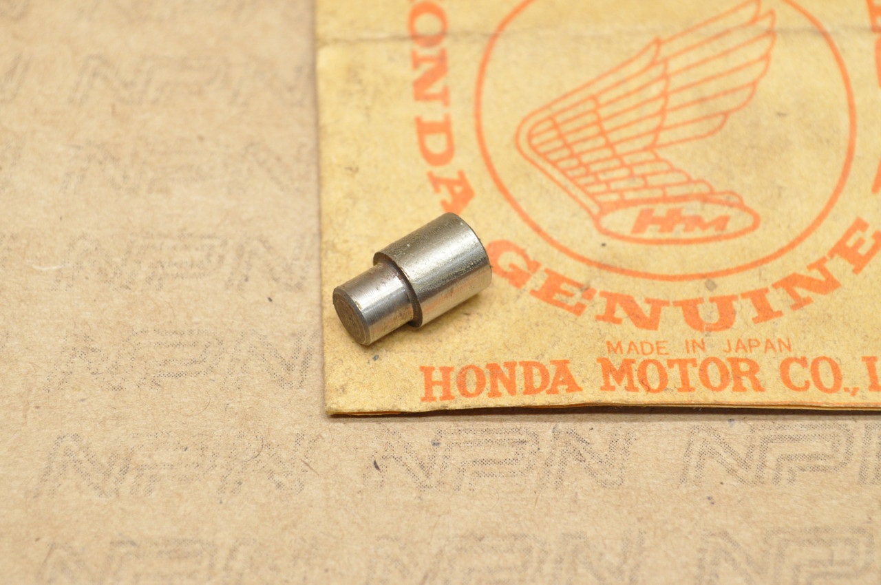NOS Honda CB450 K3K7 CL450 K3K6 Right Crank Bearing Knock Pin 90713