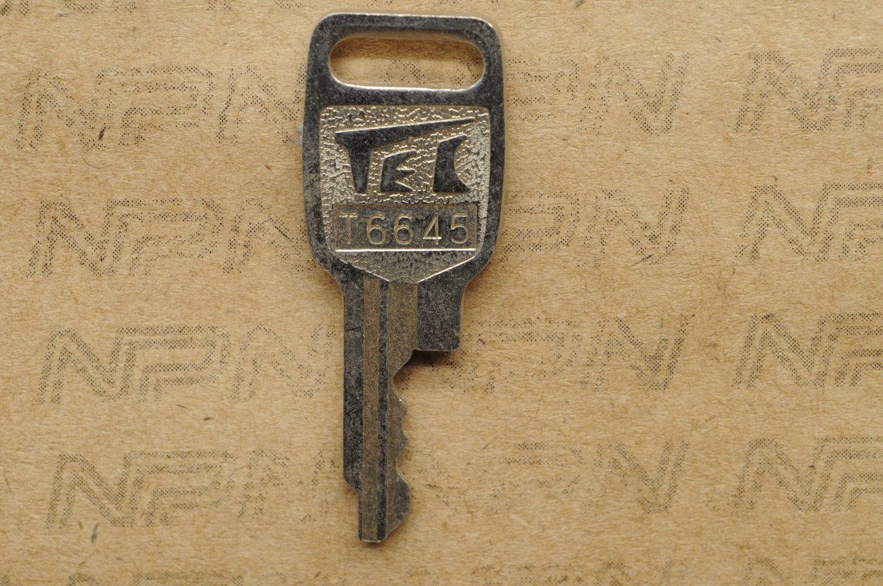 NOS Honda Lock Key & Ignition Switch Ward Cut Double Groove T6645