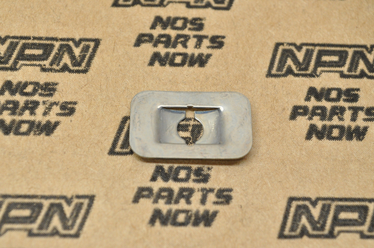 NOS Honda CA95 CB450 CL350 CL450 CL77 CT90 S90 SL350 Headlight Nut 33128-200-030