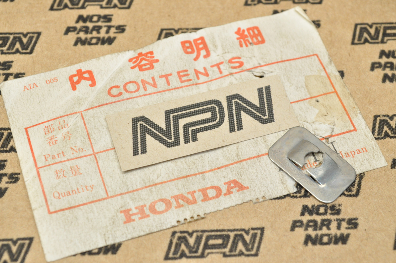 NOS Honda CA95 CB450 CL350 CL450 CL77 CT90 S90 SL350 Headlight Nut 33128-200-030