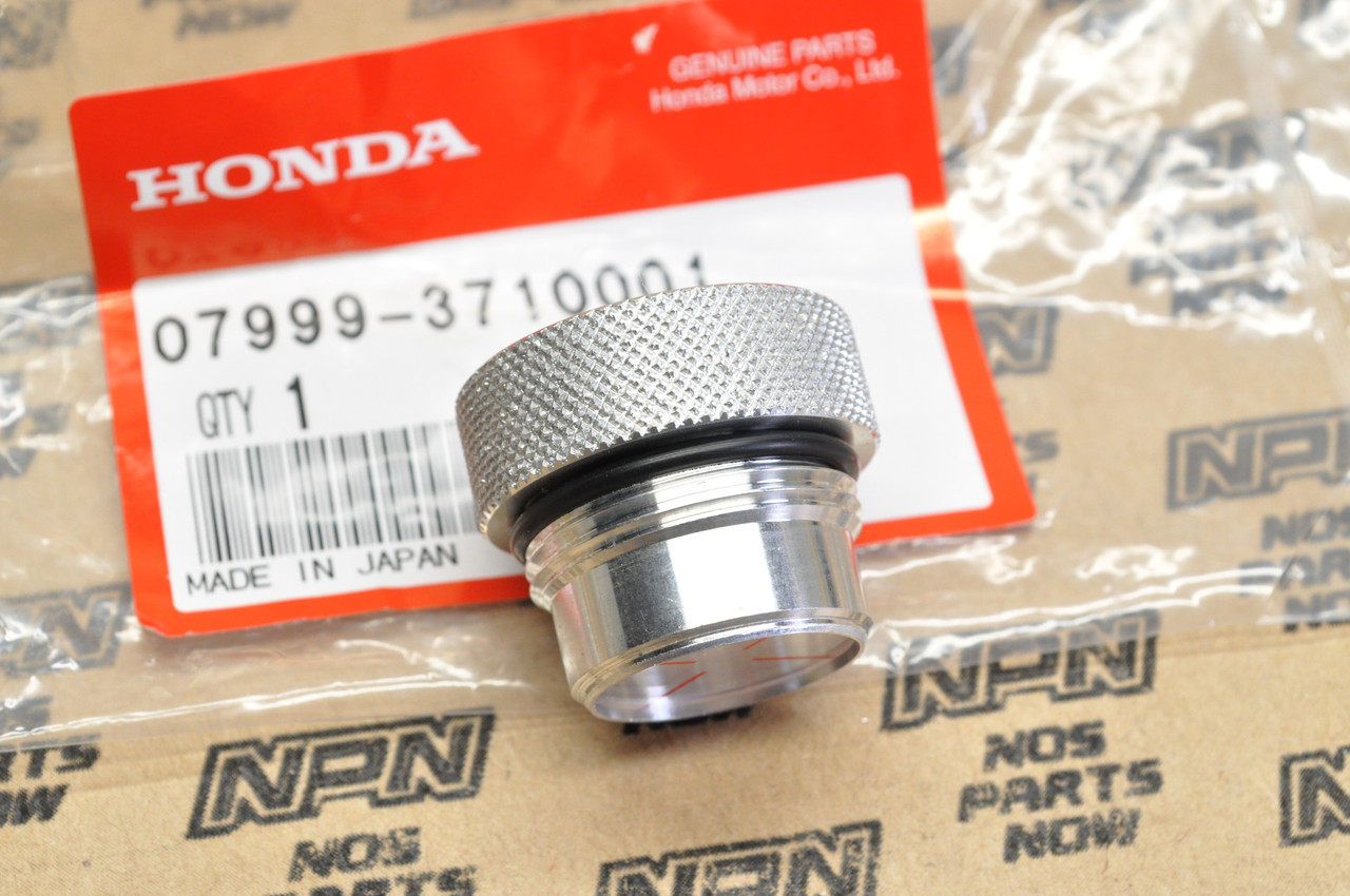 NOS Honda GL1000 Gold Wing Glass Timing Inspection Plug 07999-3710001