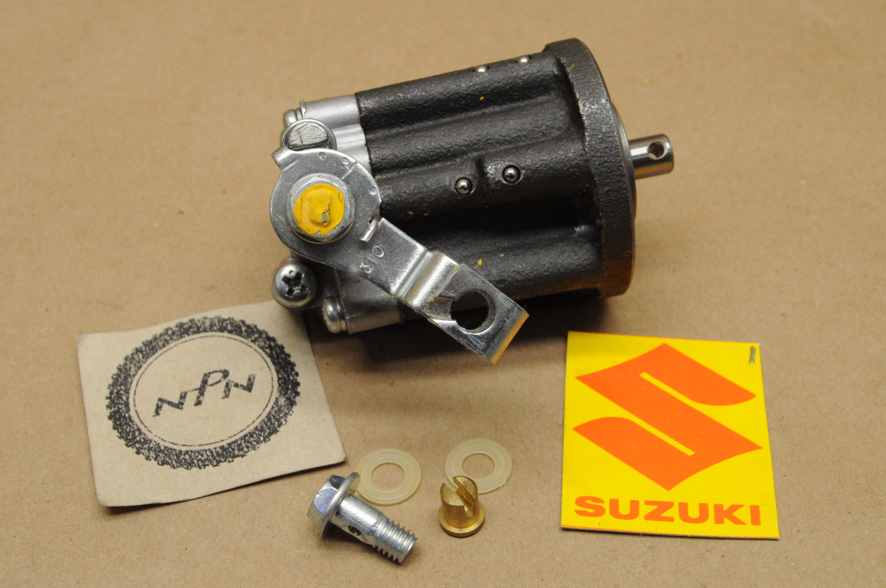 NOS Suzuki 1972 GT750 Oil Pump 1600231804 NOS Parts NOW