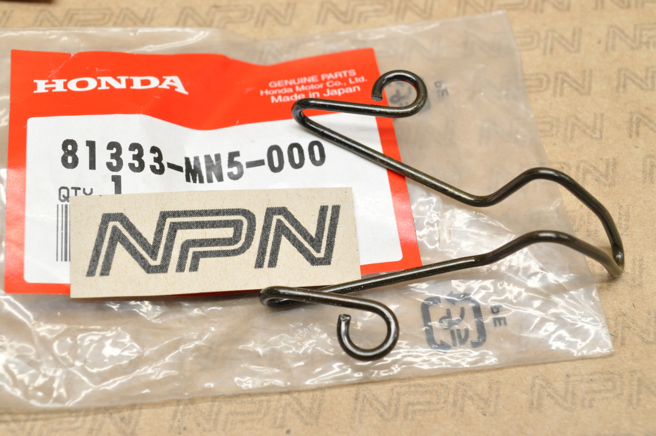 NOS Honda GL1500 Gold Wing Saddlebag Lid Stopper Spring 81333-MN5-000