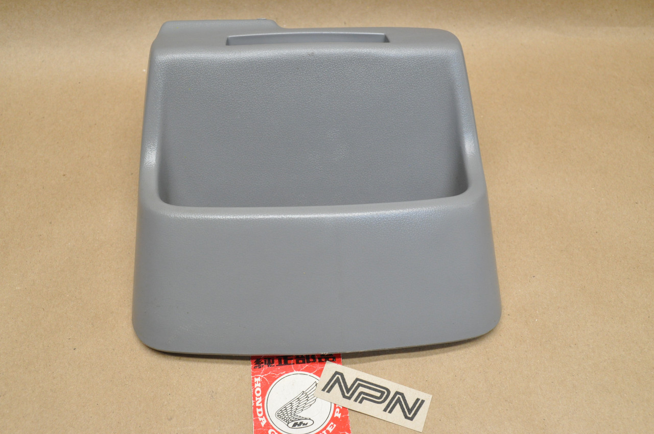 NOS Honda 1988-93 TRX300 TRX300FW Handle Bar Switch Light Cover 53205-HM5-670 ZA