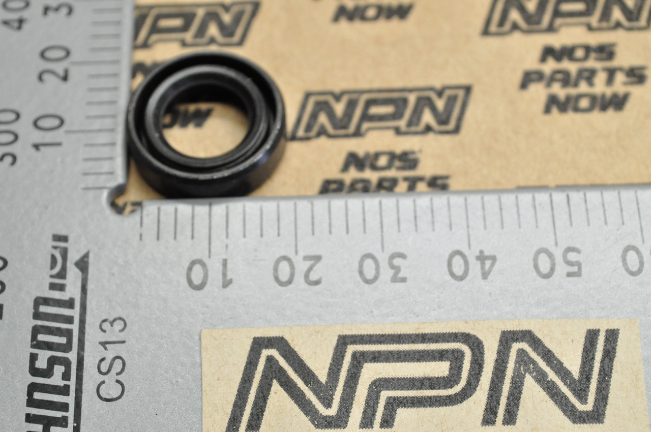 NOS Honda ATC110 ATC125 ATC70 ATC90 TRX125 TRX70 TRX90 Oil Seal 91204-HB2-003