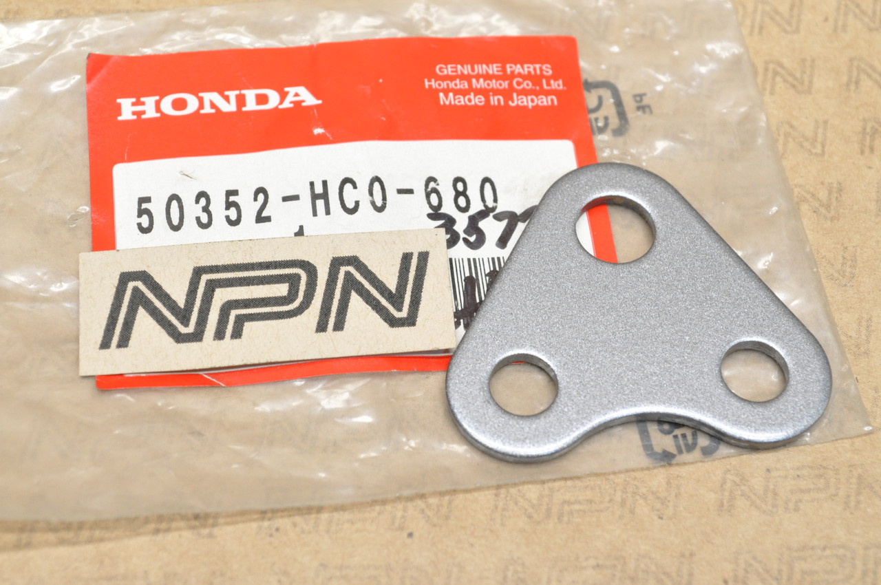 NOS Honda TRX250 X TRX300 EX Lower Front Engine Hanger Mount Plate 50352-HC0-680