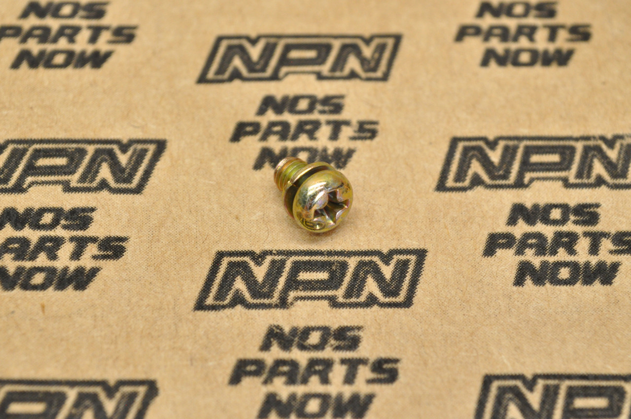 NOS Honda C70 GB500 TRX250 TRX350 VF1100 VF500 VF700 Screw (4x6) 45319-634-003