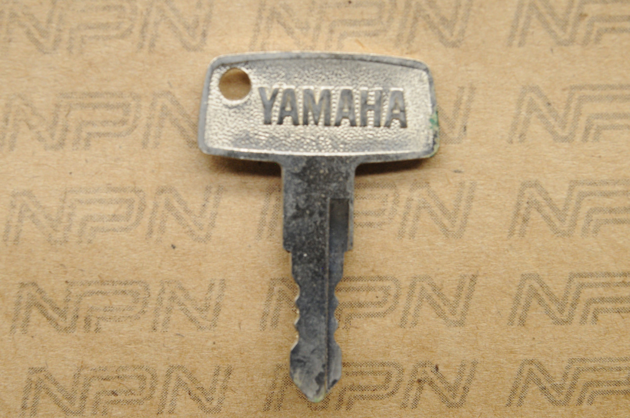NOS Yamaha Ignition Switch & Lock Key #2620