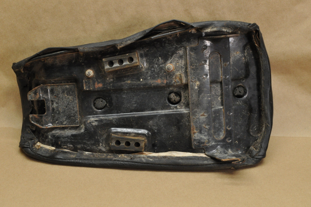 Vintage Used OEM Honda XR75 K0 Seat 77100-116-672 A - NOS Parts NOW