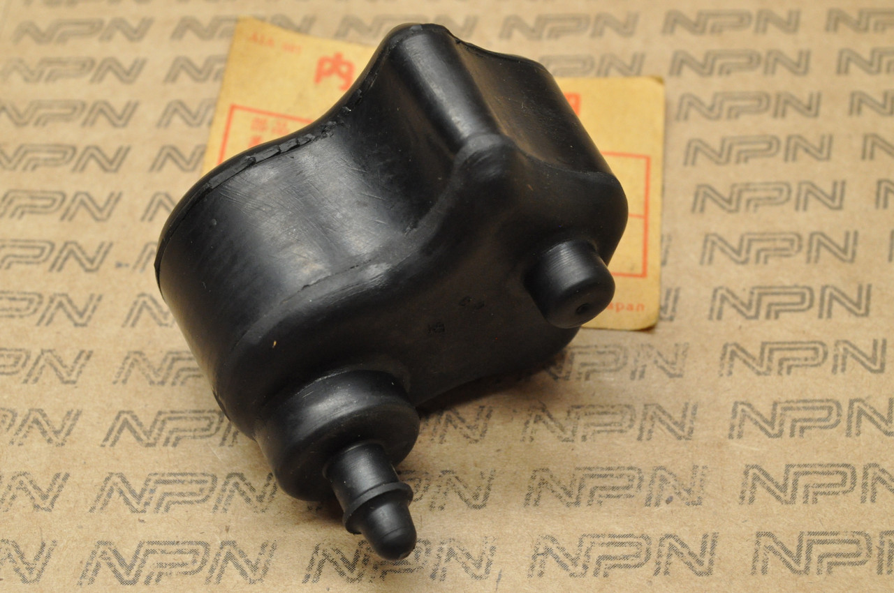 NOS Honda CB750 F K0-1976 CB750 K0-1976 Rear Wheel Damper 41242-300-020