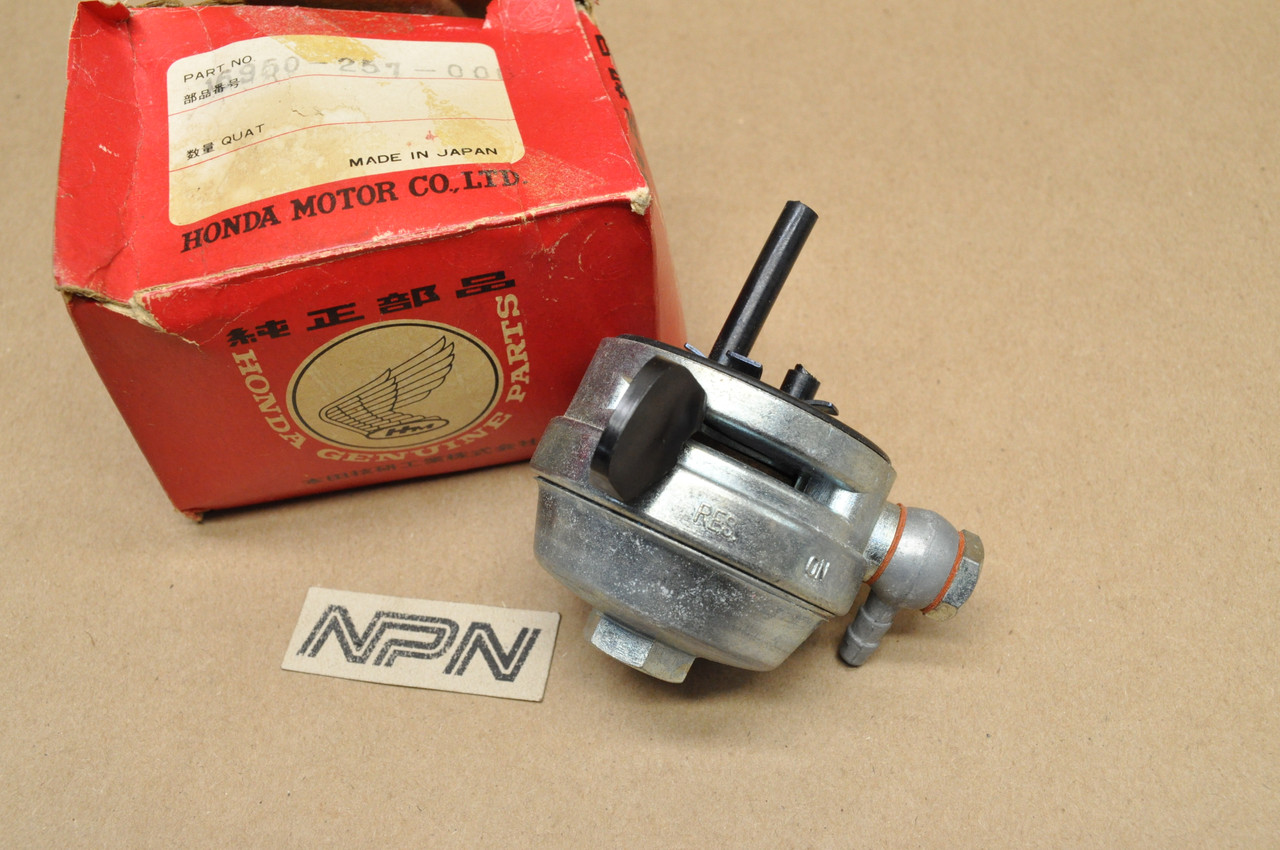 NOS Honda CA160 CA72 CA77 CA95 CB92 Fuel Gas Tank Petcock Valve 16950-257-000