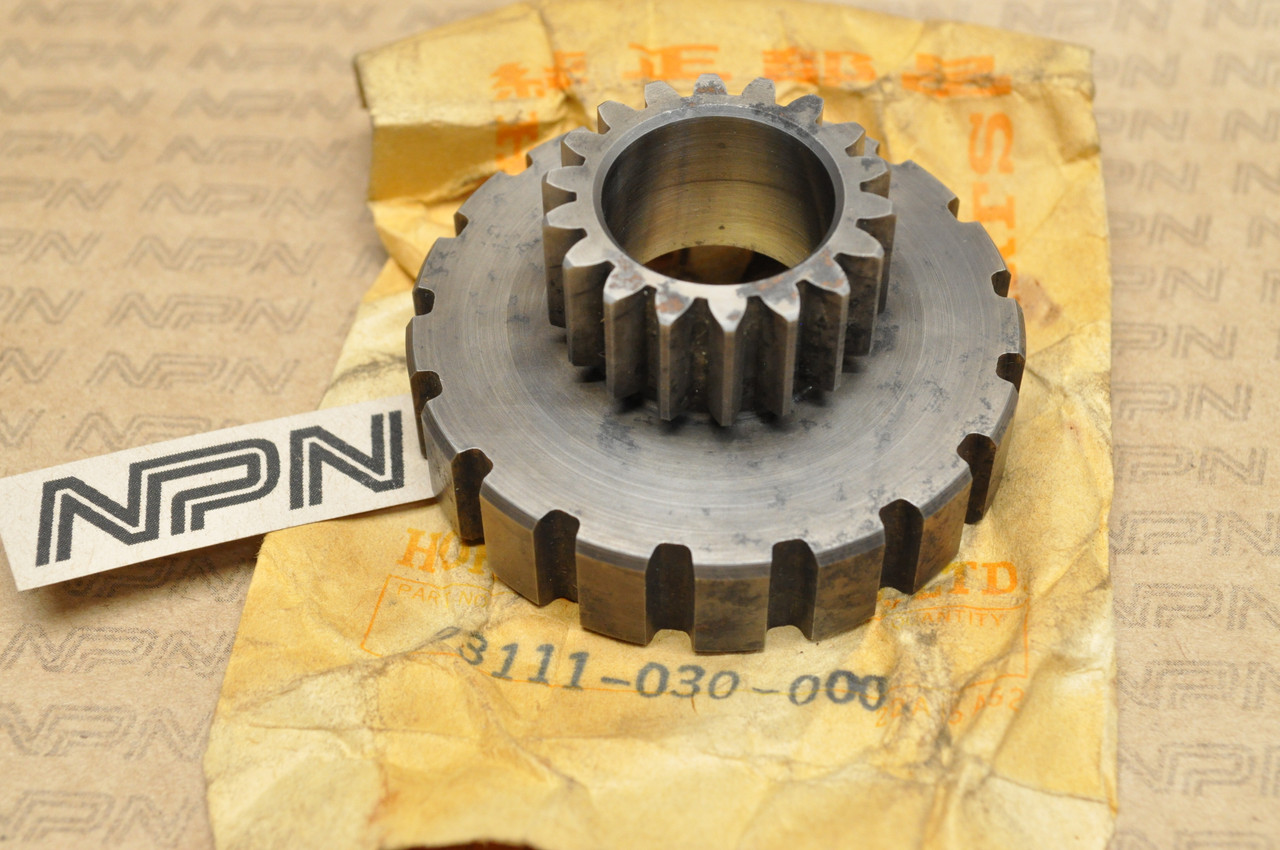 NOS Honda CA200 C200 CL90 S90 SL90 Clutch Drive Gear 18T 23111-030-000