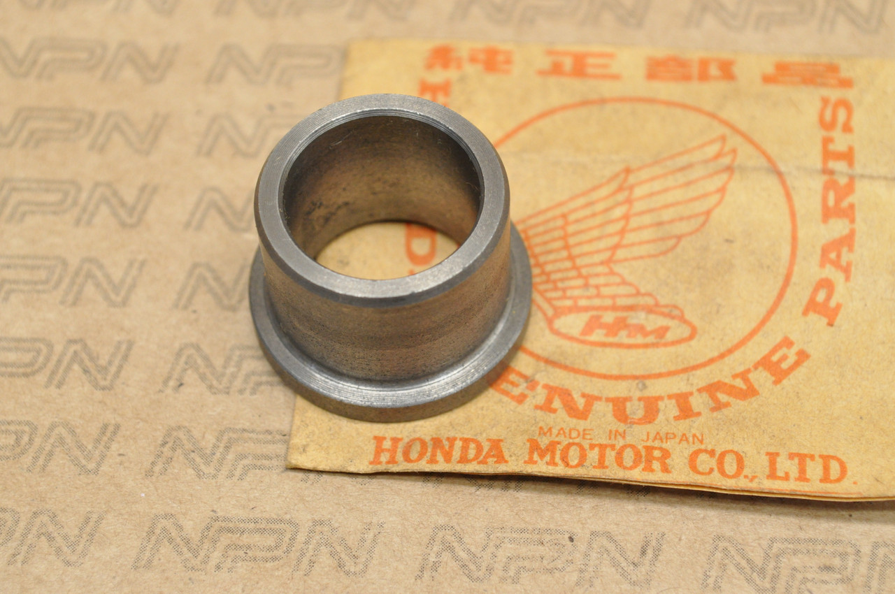 NOS Honda CB350 CB350G CL350 SL350 K0-K2 Swing Arm Pivot Bushing 52174-286-300