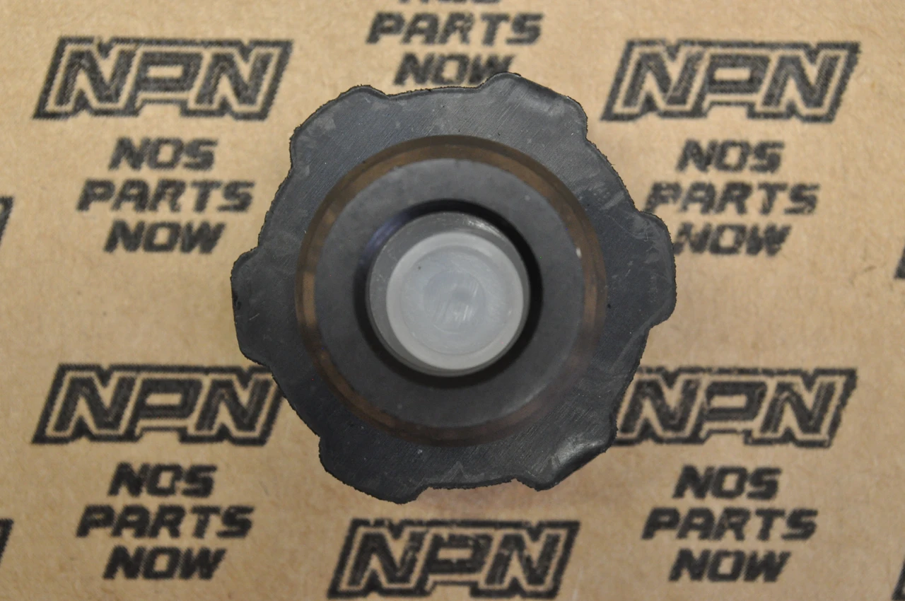 NOS Honda NA50 NC50 NH125 NH80 NN50 NU50 NX50 Oil Tank Cap 55105-147-000