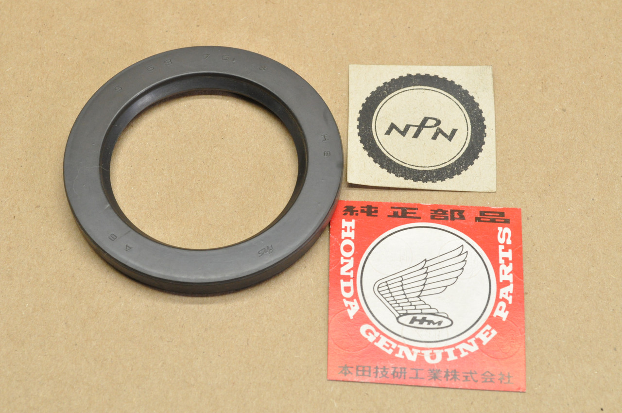 NOS Honda 1976-78 CB750 A Input Shaft Oil Seal 91204-393-003