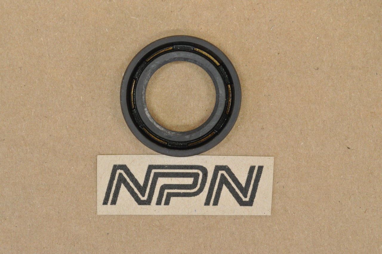 NOS Honda CR125 GB500 MR175 MT125 XL600 XR600 Crank Case Oil Seal 91201-360-005